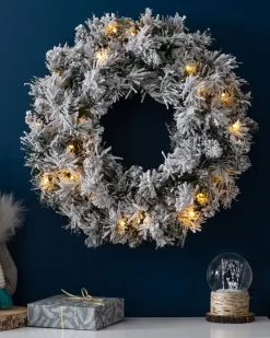 WeRChristmas Pre-Lit Snow Flocked Spruce Wreath, 60 Cm