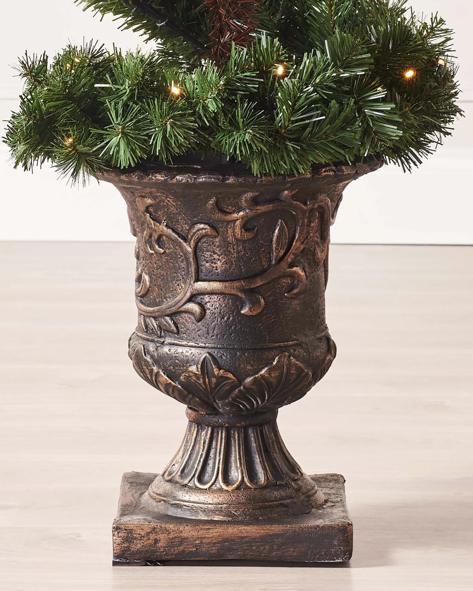 WeRChristmas Pre-Lit Spiral Potted Christmas Tree, 6 Ft
