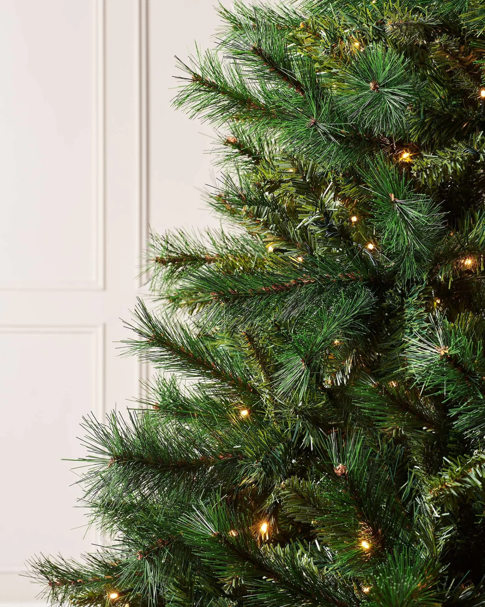 WeRChristmas Pre-Lit Victorian Pine Christmas Tree, 6 Ft