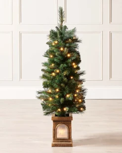 WeRChristmas Pre-Lit Victorian Pine Christmas Tree, 4 Ft
