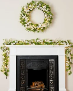 WeRChristmas Pre-Lit White Berry Mixed Tip Garland, 9 Ft