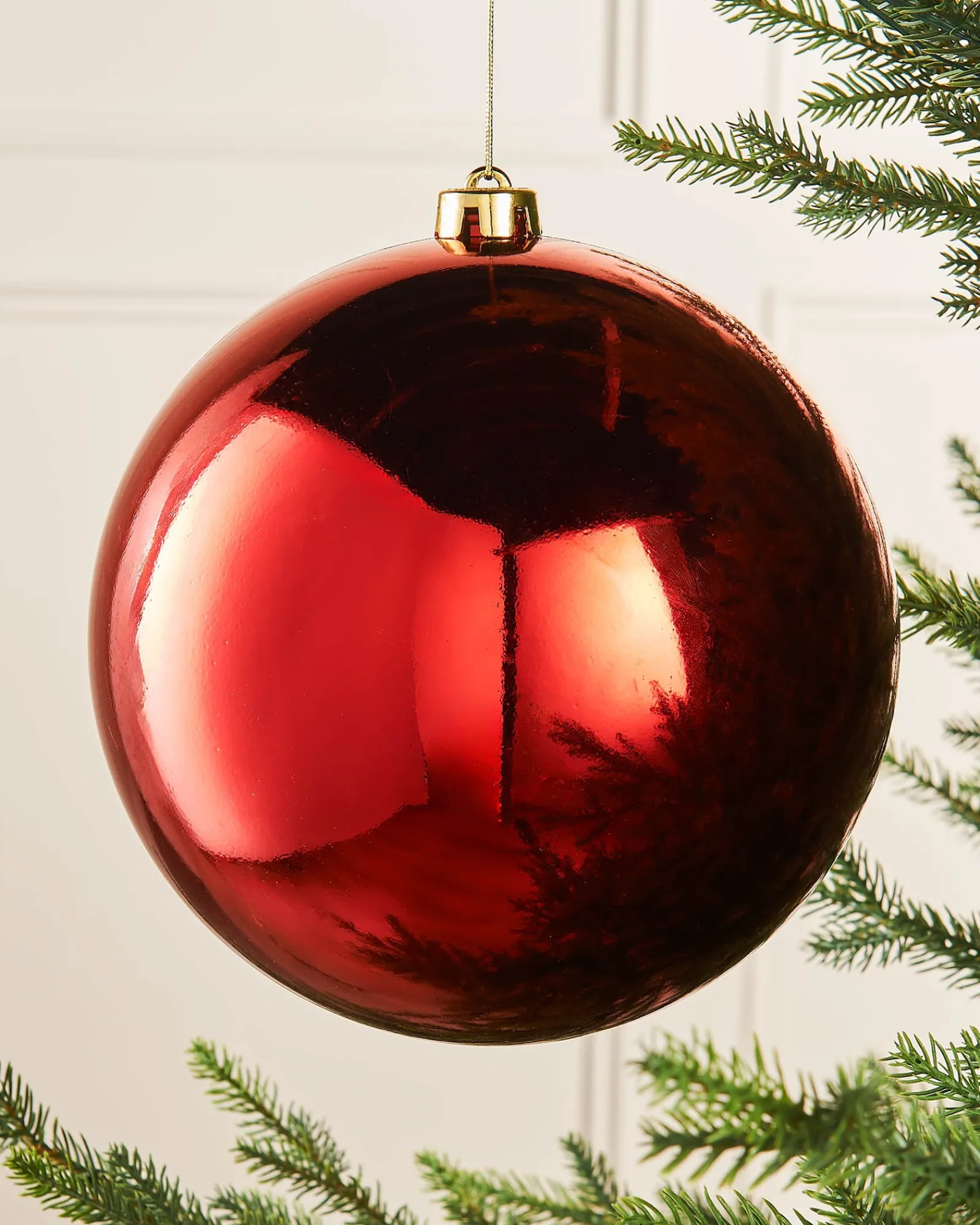 WeRChristmas Red Large Gloss Shatterproof Bauble, 20 Cm