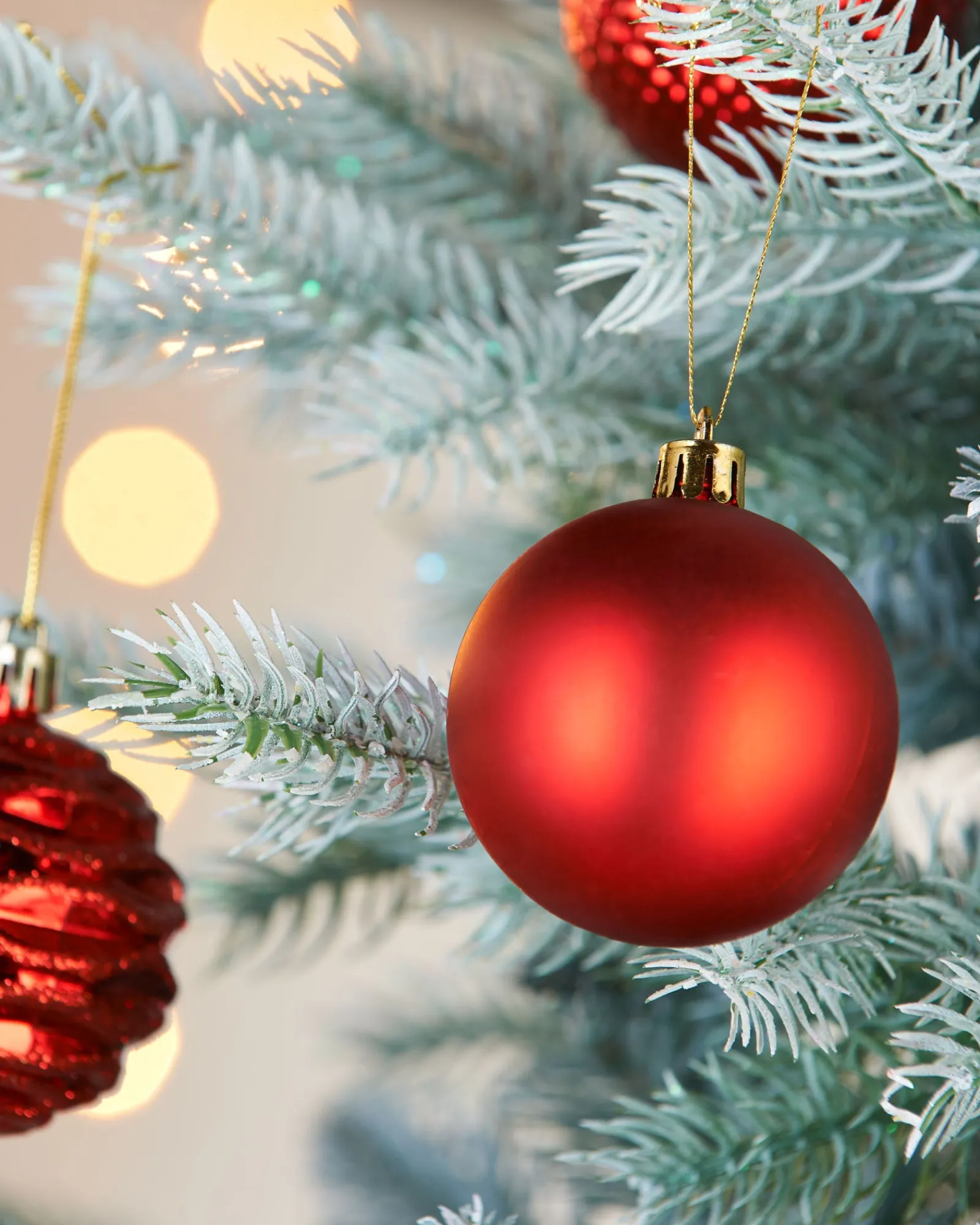 WeRChristmas Red Shatterproof Baubles, 50 Pack, 6 Cm