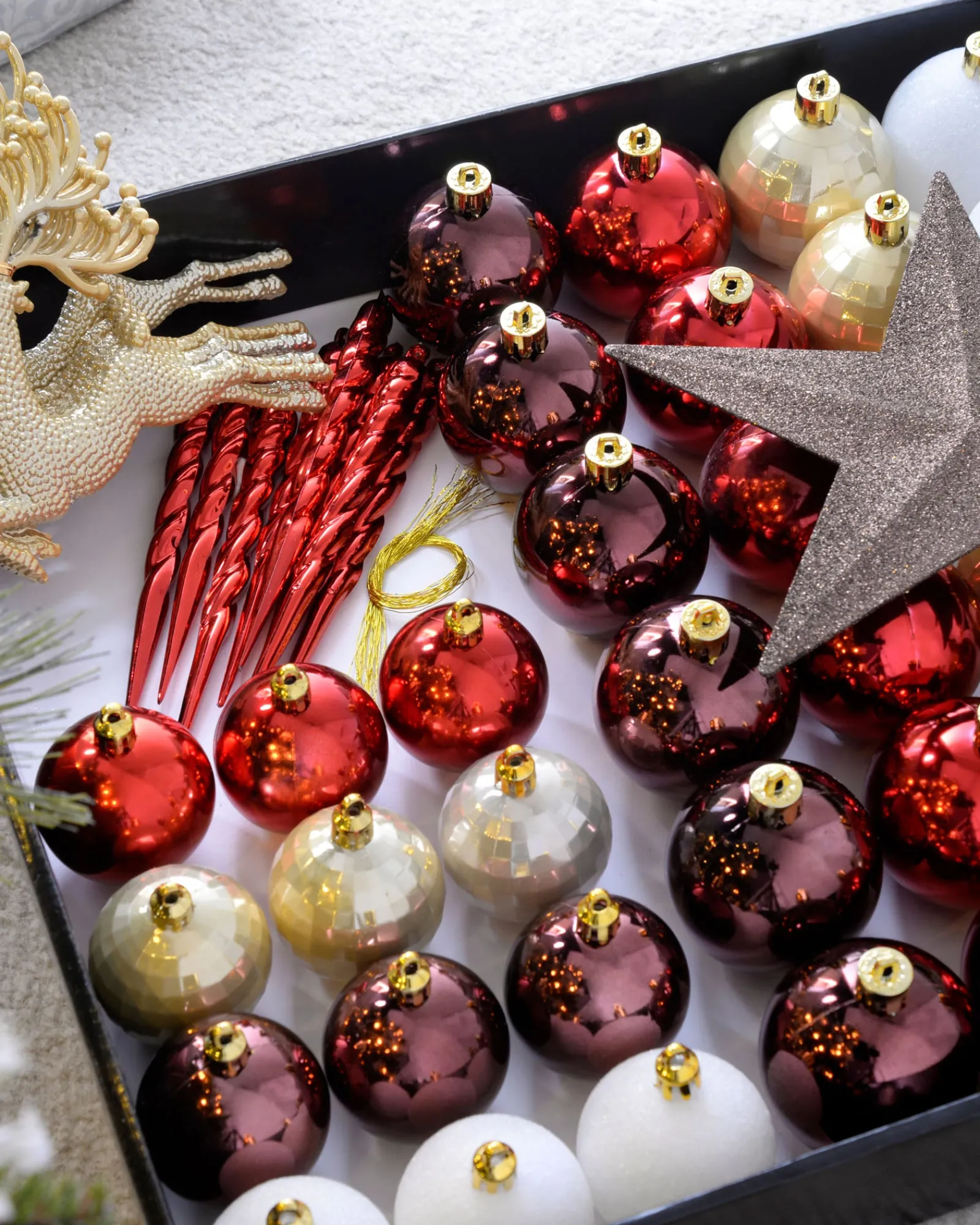 WeRChristmas Red/Gold Shatterproof Baubles Set, 50 Pack