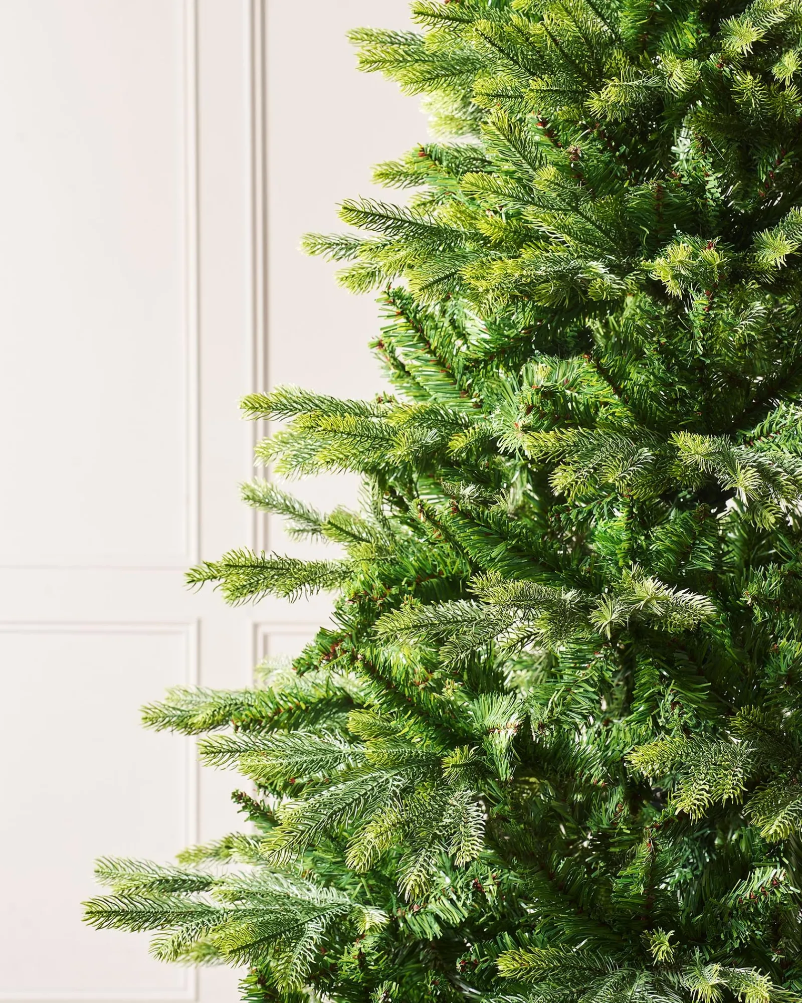 WeRChristmas Regent Pine Mixed Tip Christmas Tree, 7 Ft