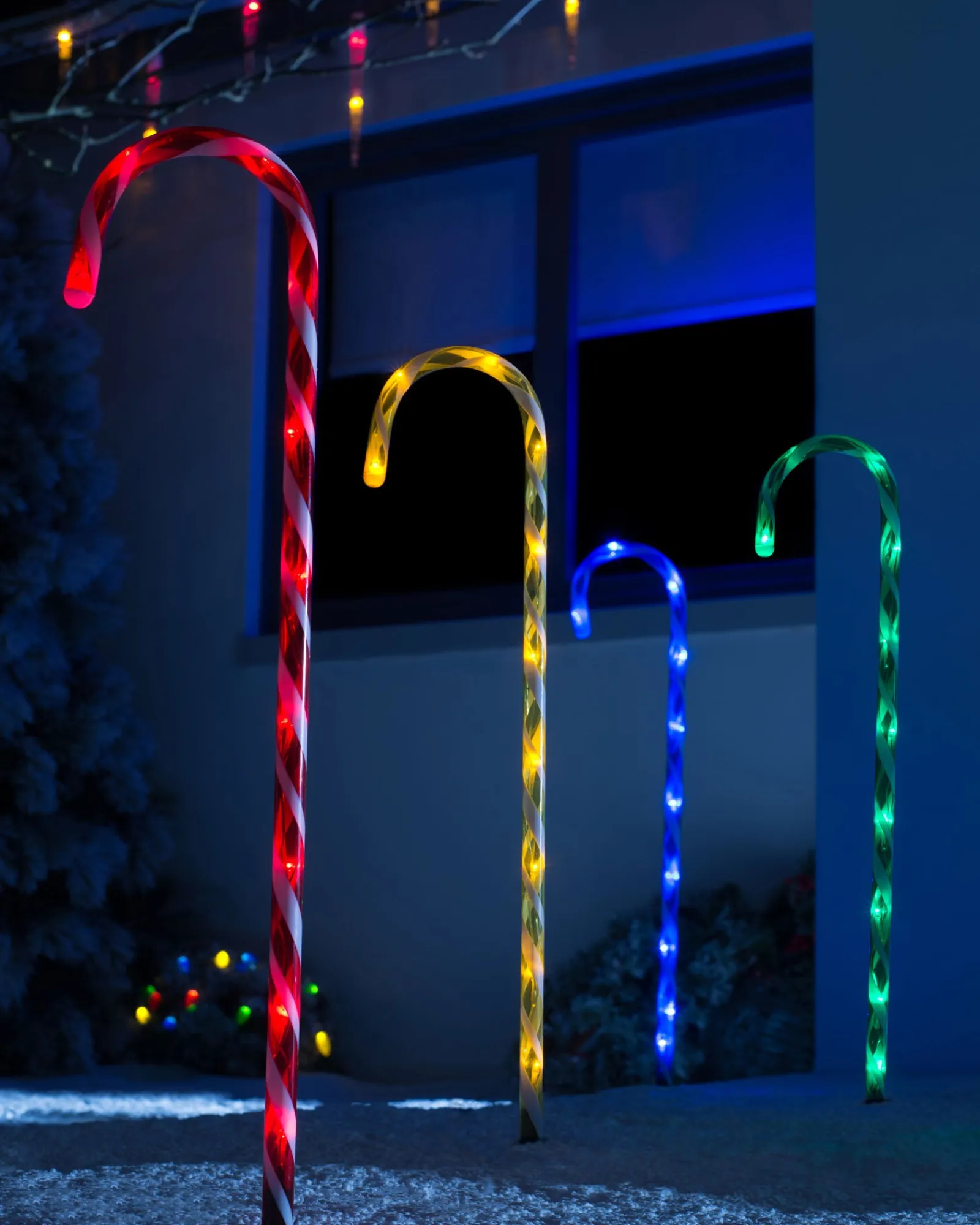 WeRChristmas Set Of 4 Connectable Candy Cane Pathway Lights, 75 Cm