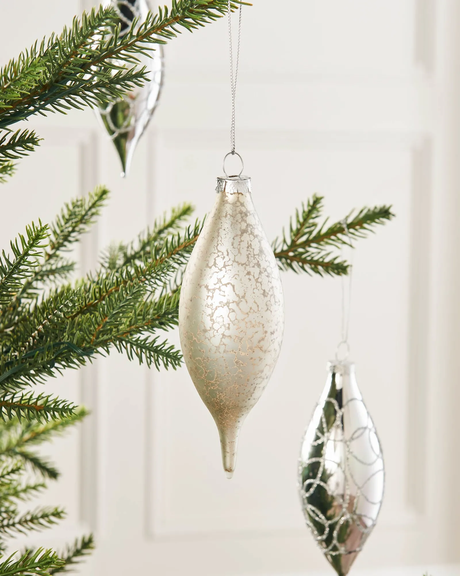 WeRChristmas Silver Glass Baubles, 5 Pack, 15 Cm