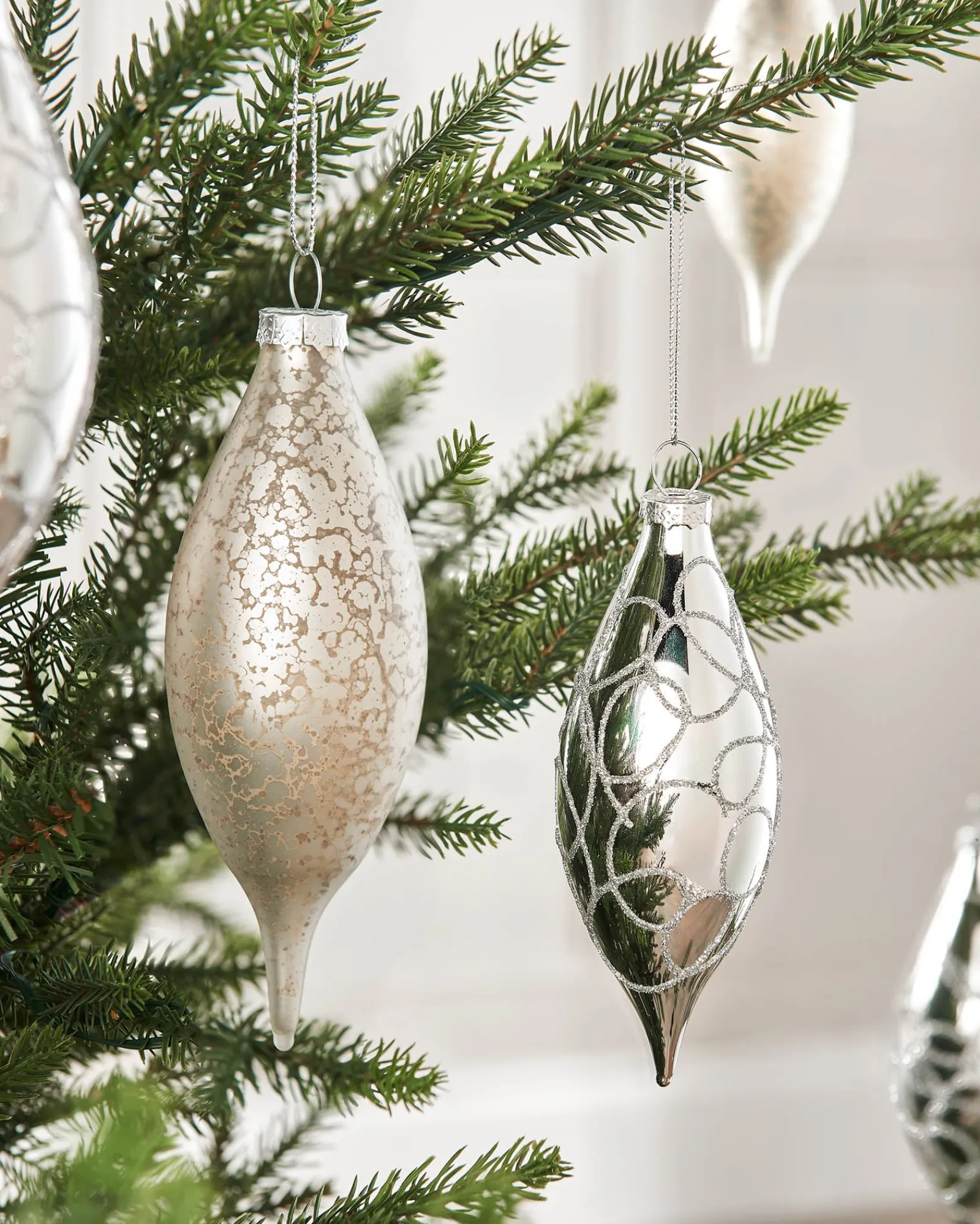 WeRChristmas Silver Glass Baubles, 5 Pack, 15 Cm