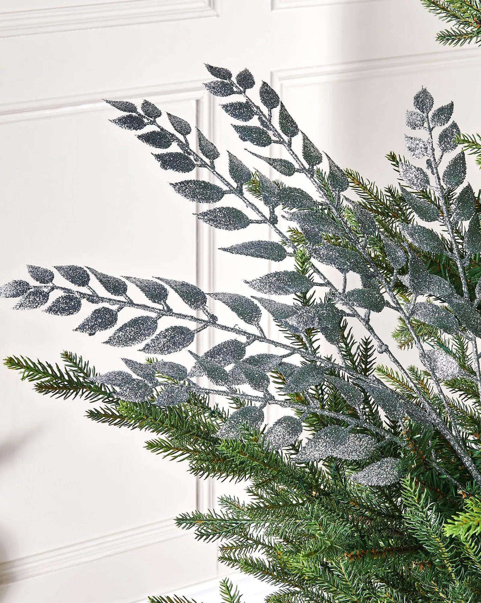 WeRChristmas Silver Leaf Christmas Tree Spray, 73 Cm