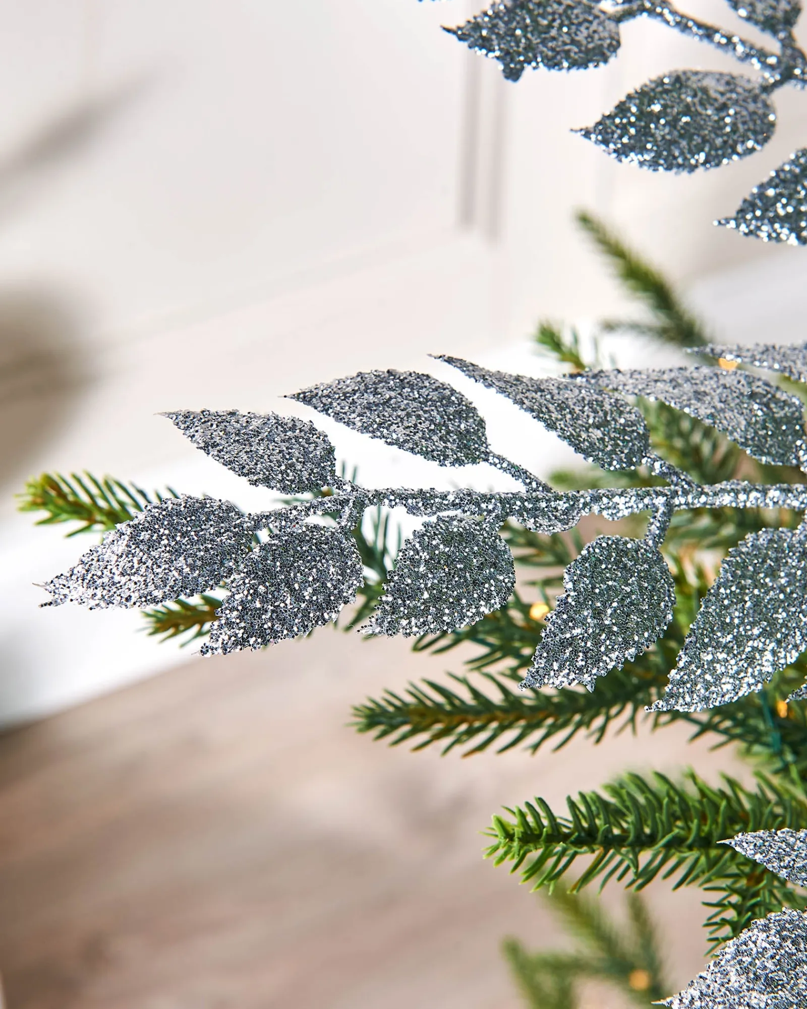 WeRChristmas Silver Leaf Christmas Tree Spray, 73 Cm