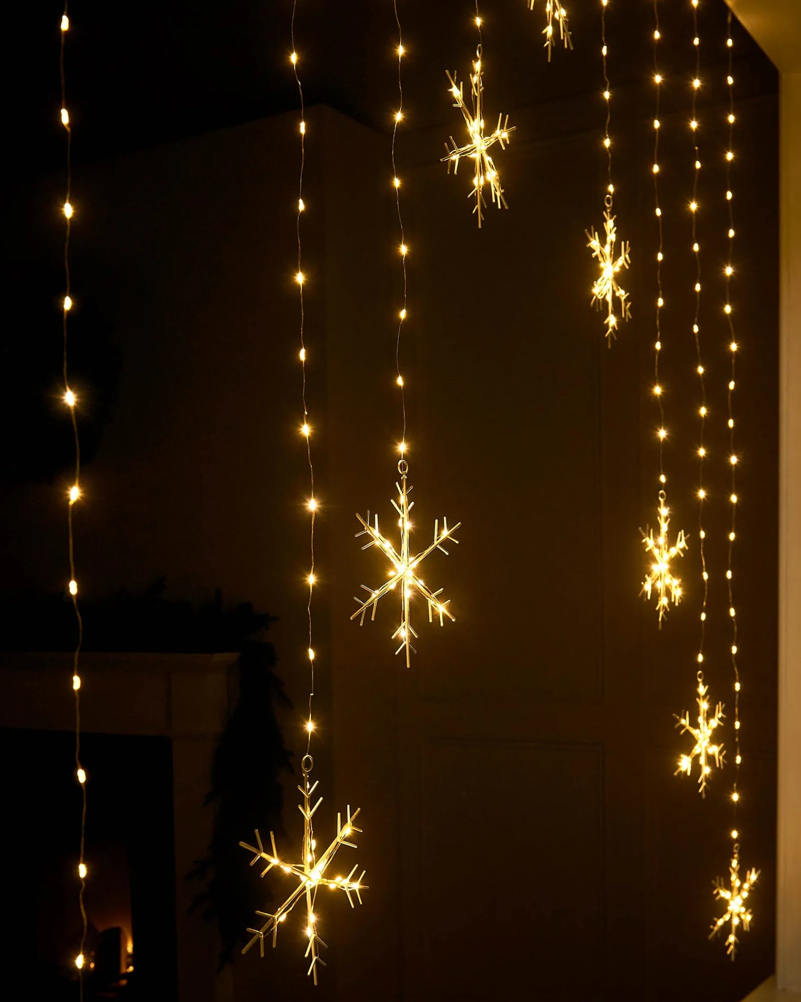 WeRChristmas Snowflake Curtain Light String, 1.2 M