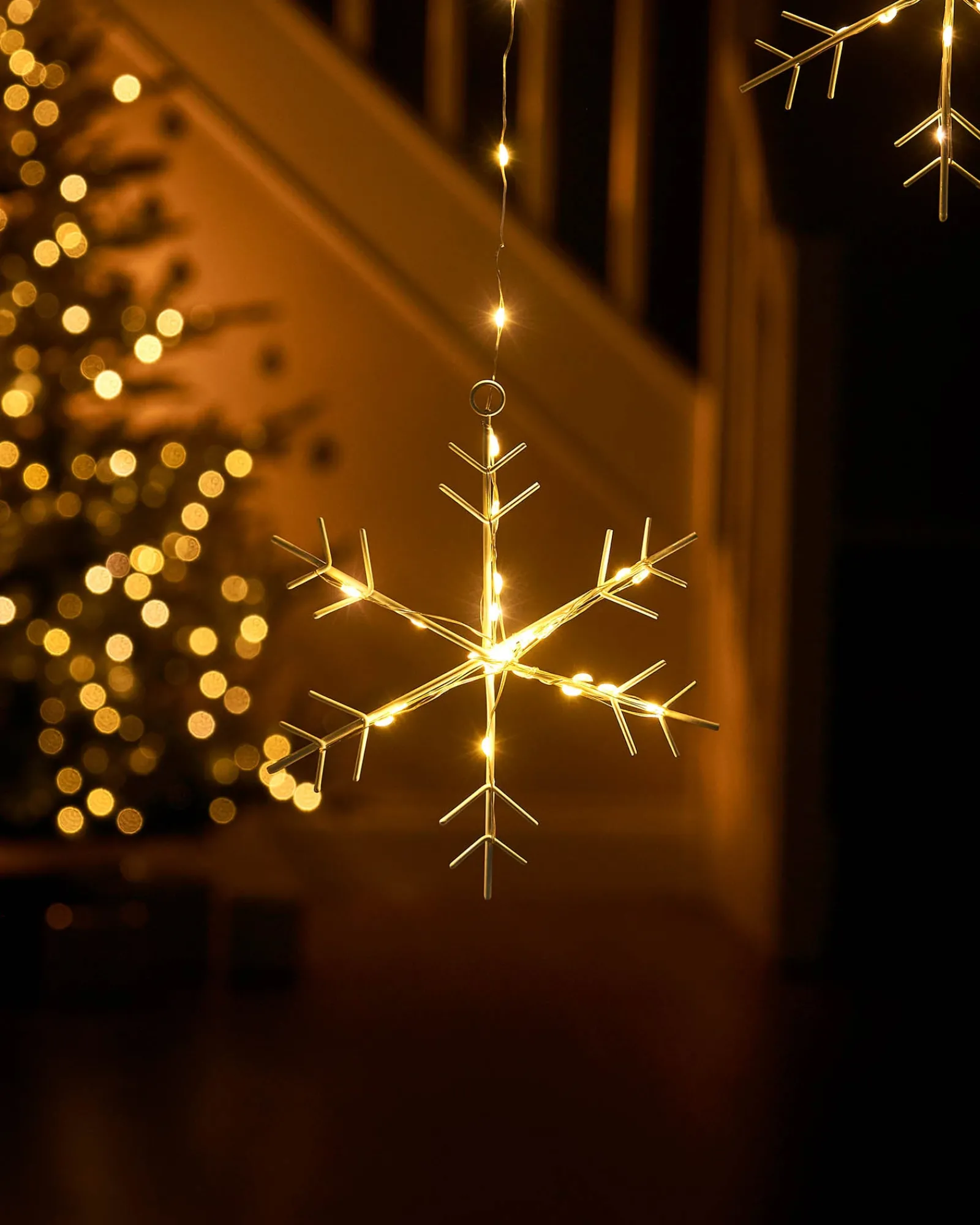 WeRChristmas Snowflake Curtain Light String, 1.2 M