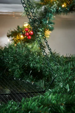 WeRChristmas Suspended Hanging Wreath, 1 M