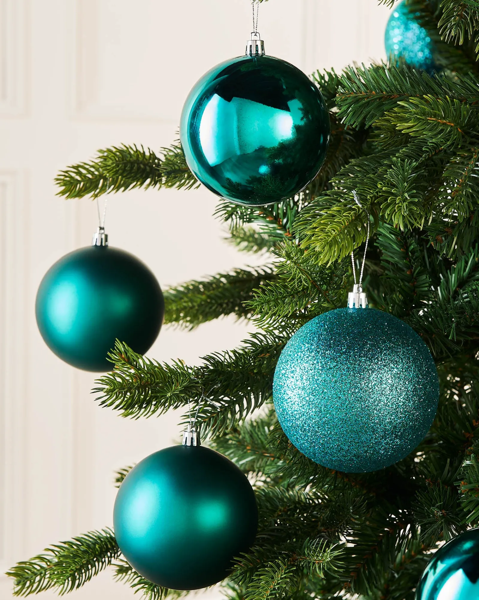 WeRChristmas Teal Shatterproof Baubles, 9 Pack, 10 Cm