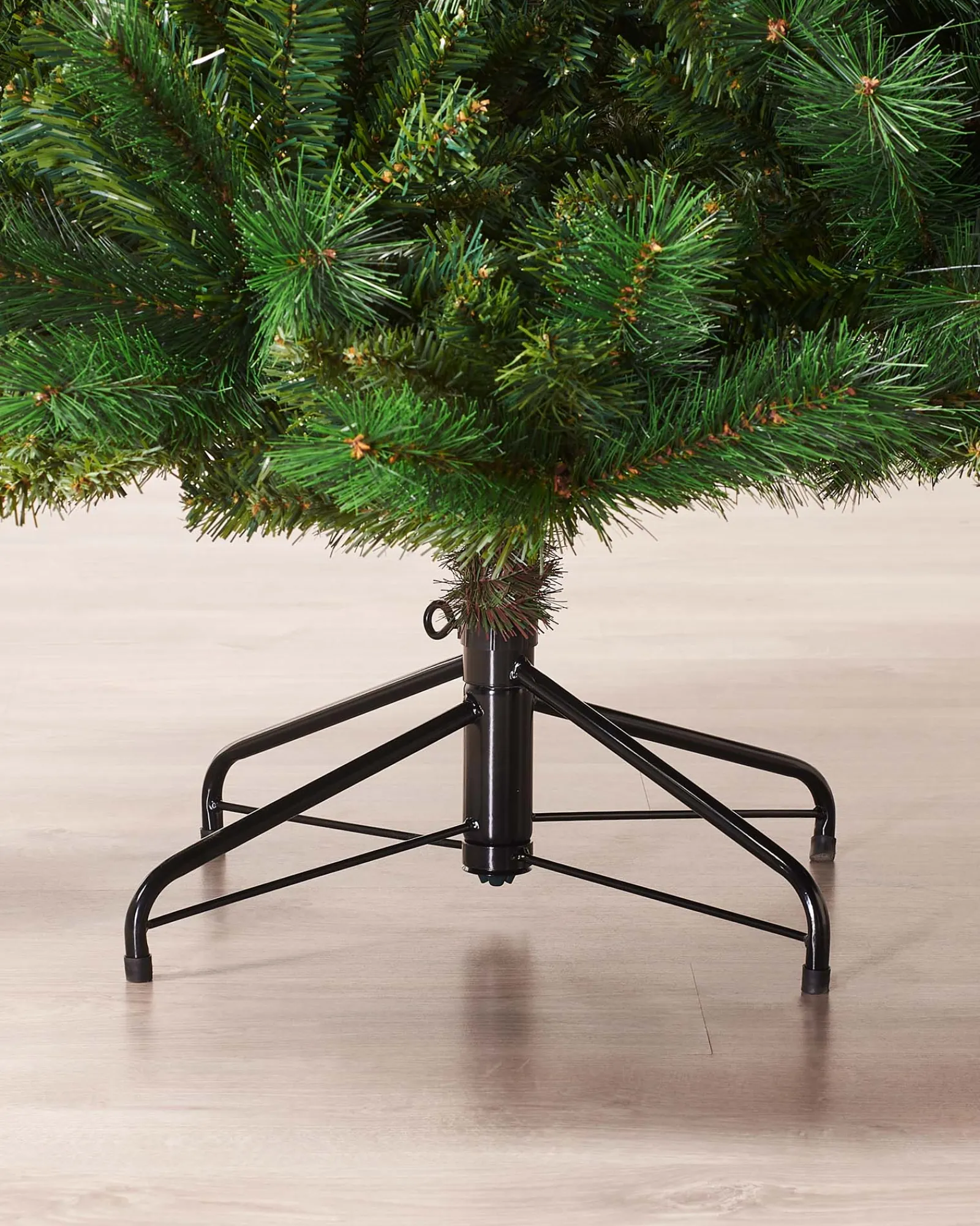 WeRChristmas Victorian Pine Christmas Tree, 6 Ft