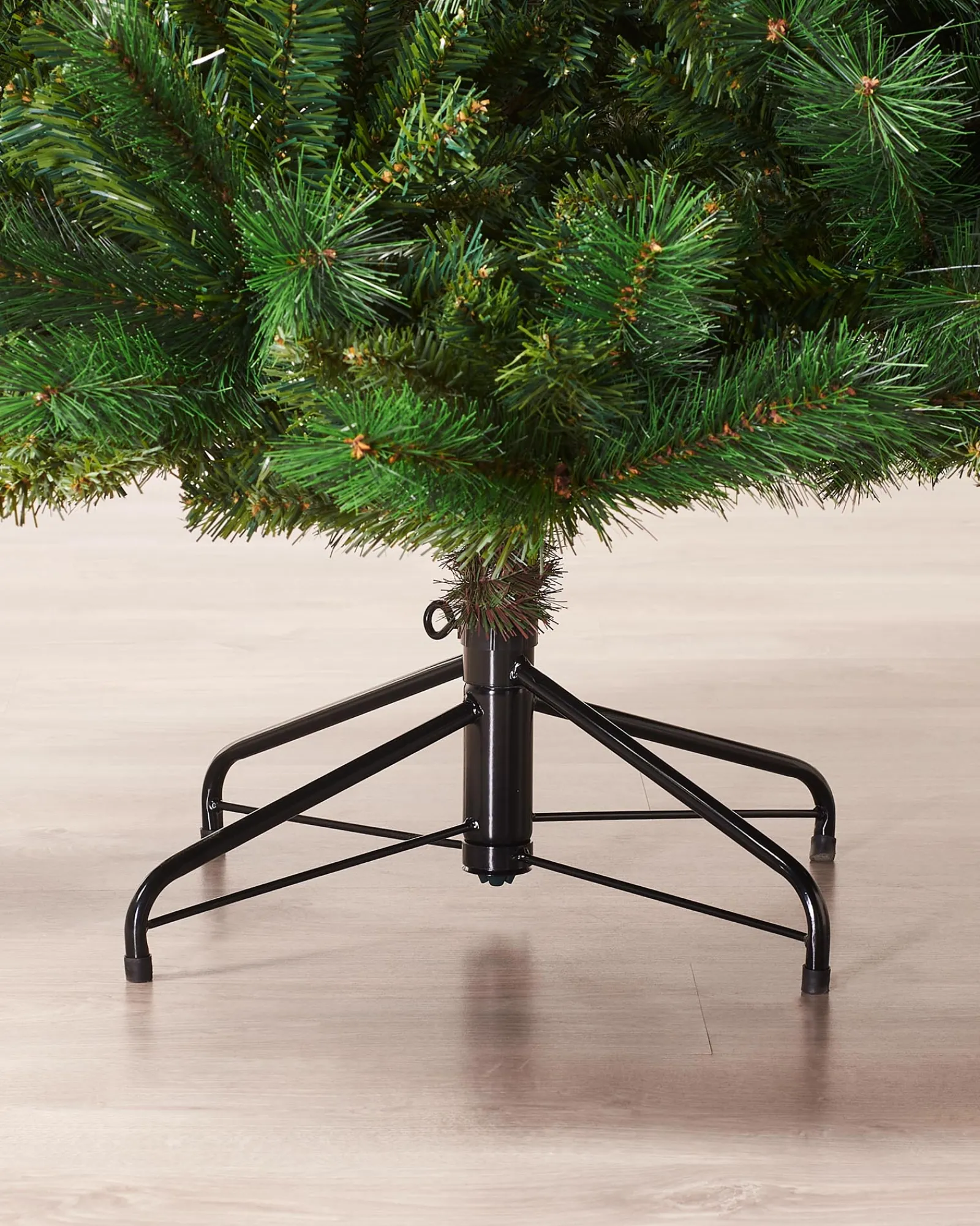 WeRChristmas Victorian Pine Christmas Tree, 7 Ft