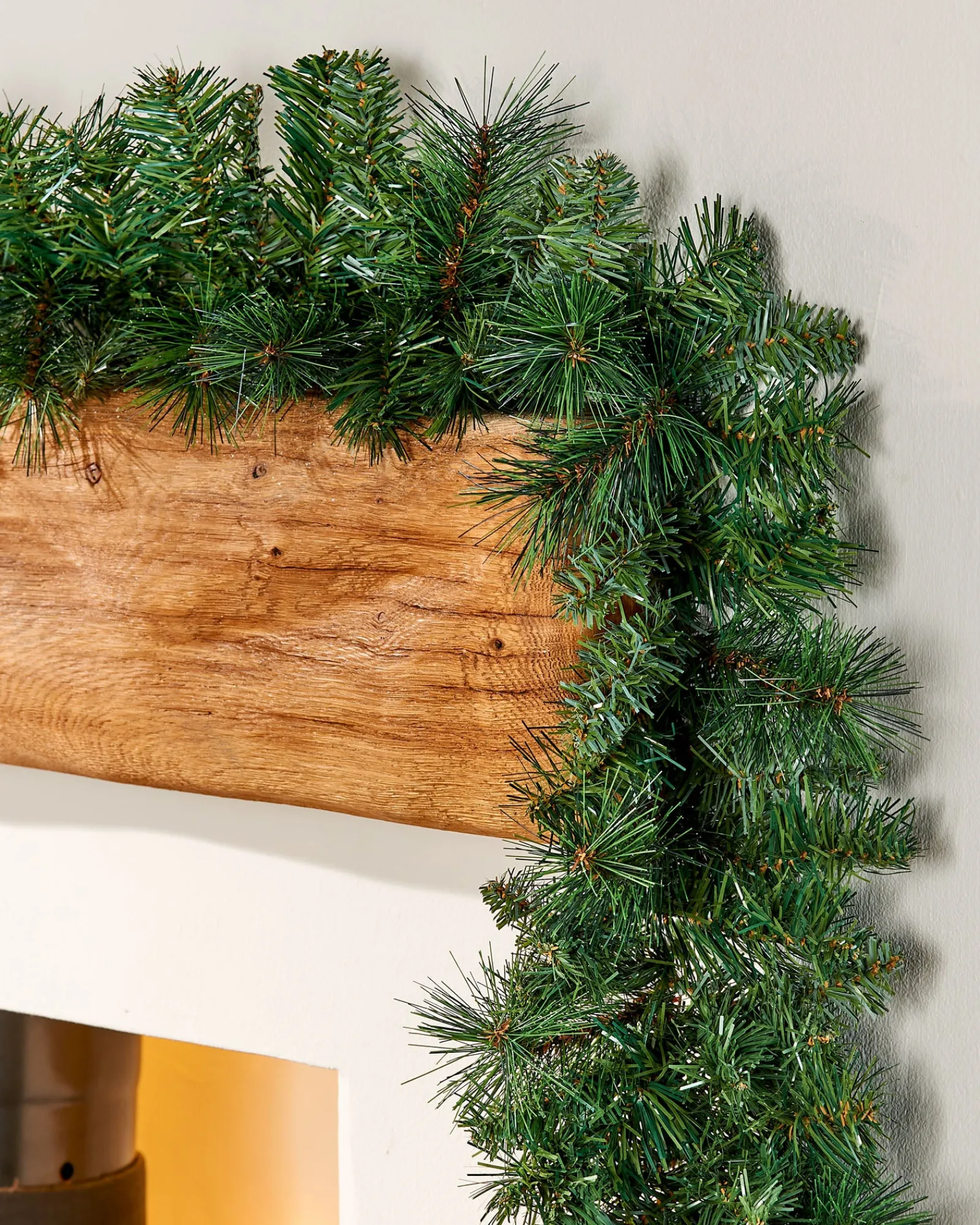 WeRChristmas Victorian Pine Garland, 9 Ft