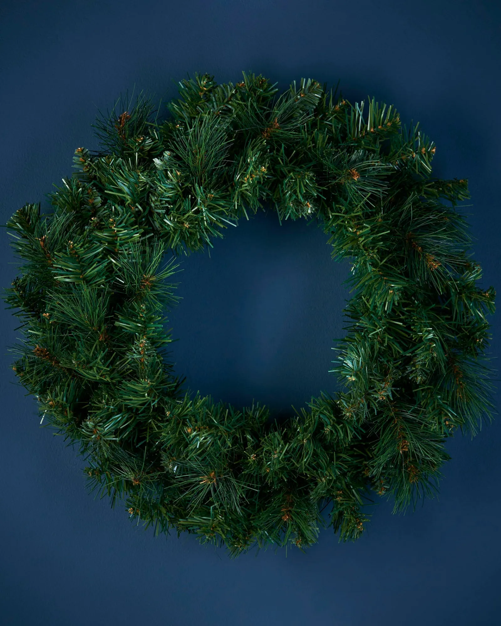 WeRChristmas Victorian Pine Wreath, 50 Cm
