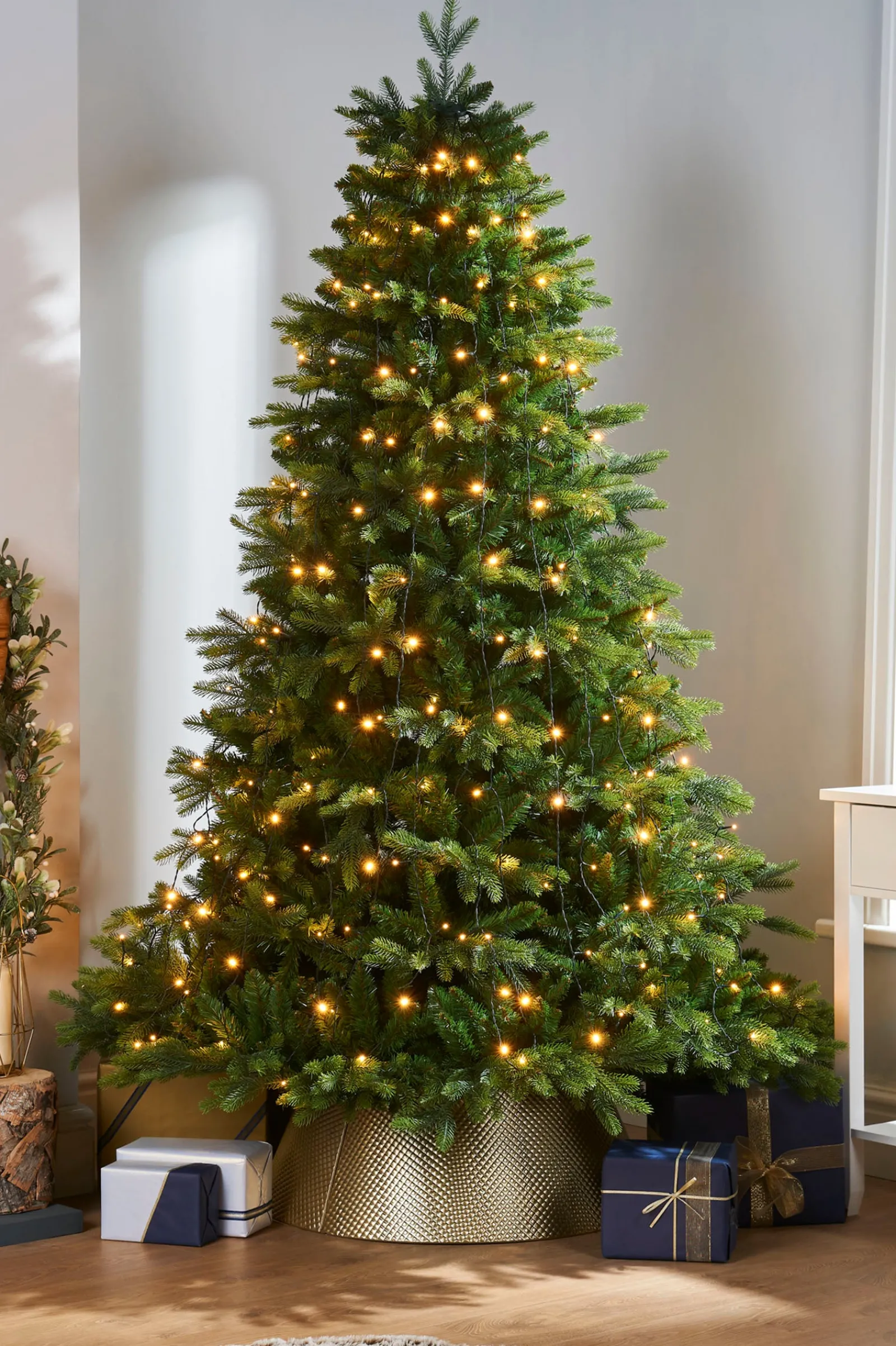 WeRChristmas Warm White LED Christmas Tree Light String, 2.5 M